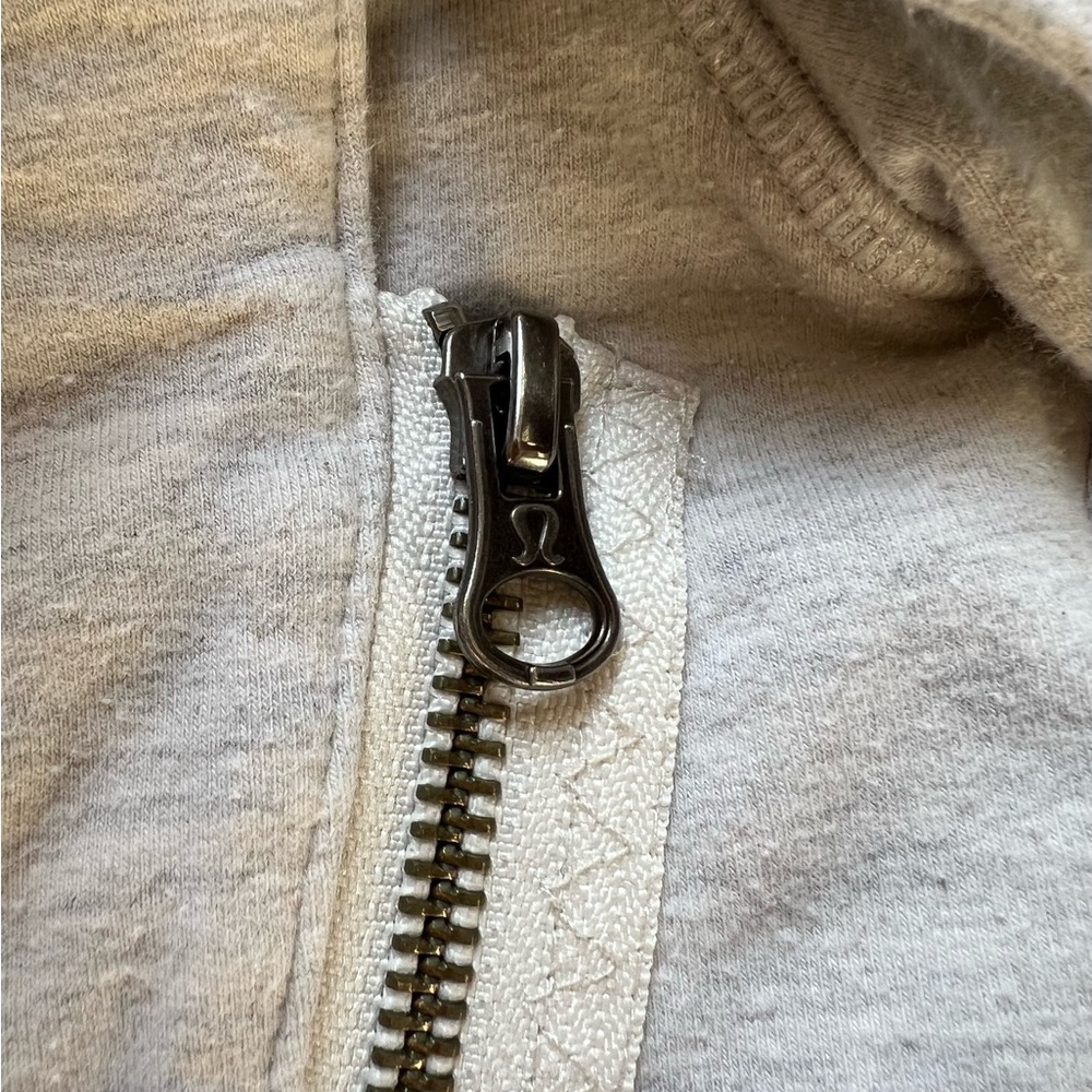 Lululemon Method Wrap - Picture 3 of 11